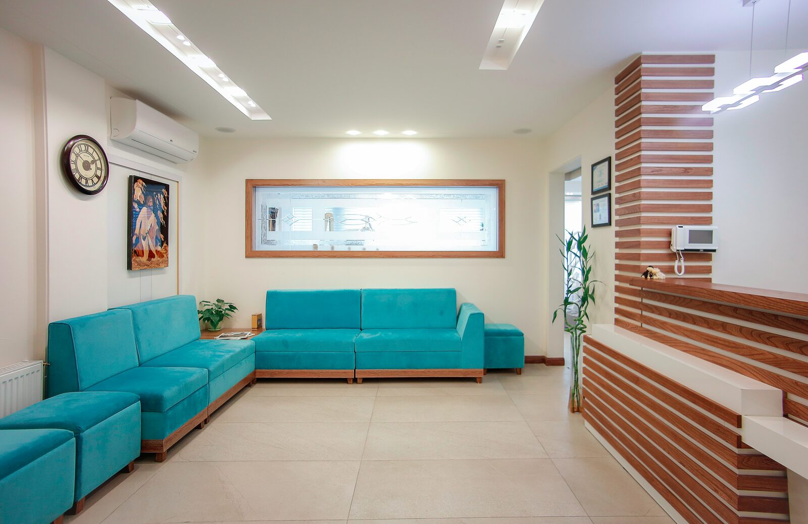 A dental practice diary — the practice's own week, made bookable